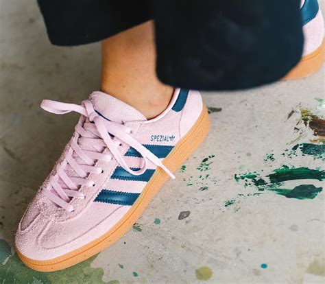 Adidas spezial navy pink